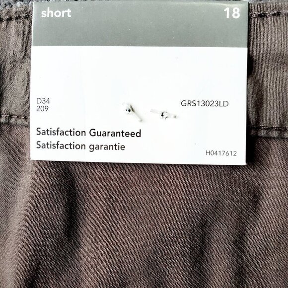 𝅺GEORGE High Waist Casual Green Shorts. Size 18. BNWT - Picture 6 of 7